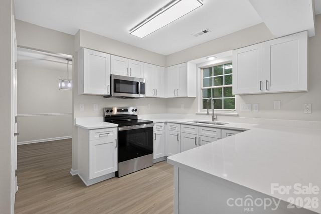 10304 Shady Rest Lane, Charlotte, NC 28214