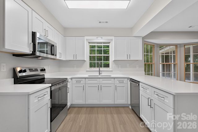 10304 Shady Rest Lane, Charlotte, NC 28214