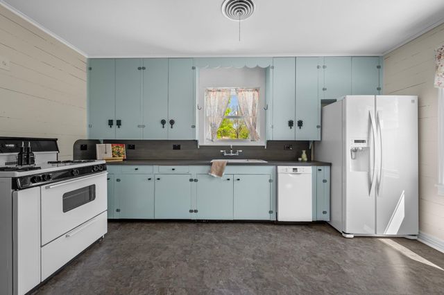 1407 Hutto RD, Georgetown, TX 78626