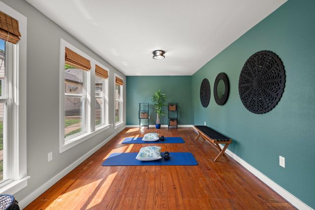 1407 Hutto RD, Georgetown, TX 78626