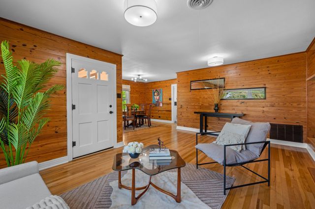 1407 Hutto RD, Georgetown, TX 78626