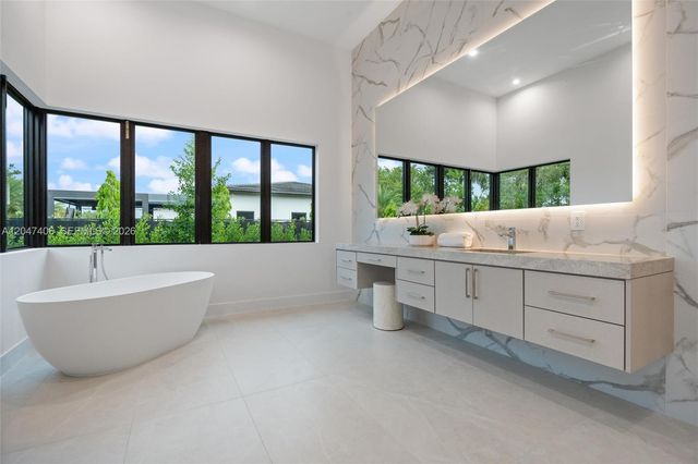 14930 SW 16th Ct, Davie, FL 33326