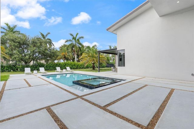 14930 SW 16th Ct, Davie, FL 33326