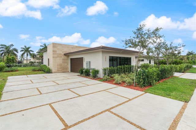 14930 SW 16th Ct, Davie, FL 33326