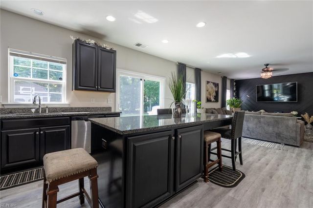 539 Schaefer AVE, Chesapeake, VA 23321
