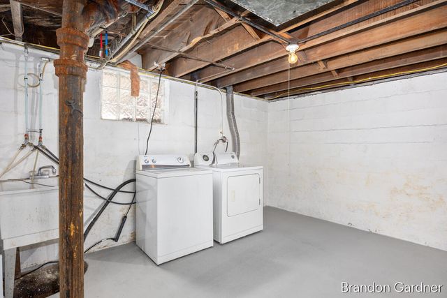 826 Richmond Street, Grand Rapids, MI 49504