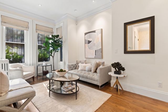13 Wellington St, Boston, MA 02118