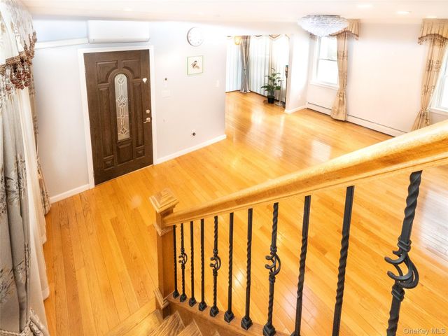 45-32 Westminster Road, Great Neck, NY 11020