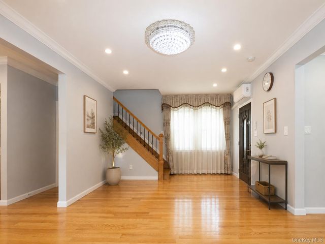 45-32 Westminster Road, Great Neck, NY 11020