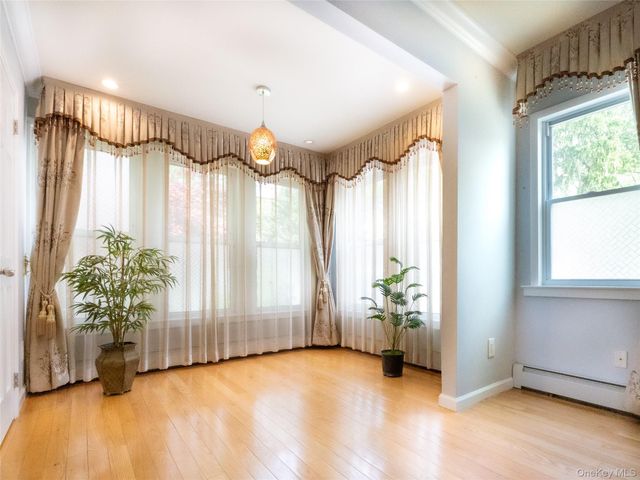 45-32 Westminster Road, Great Neck, NY 11020