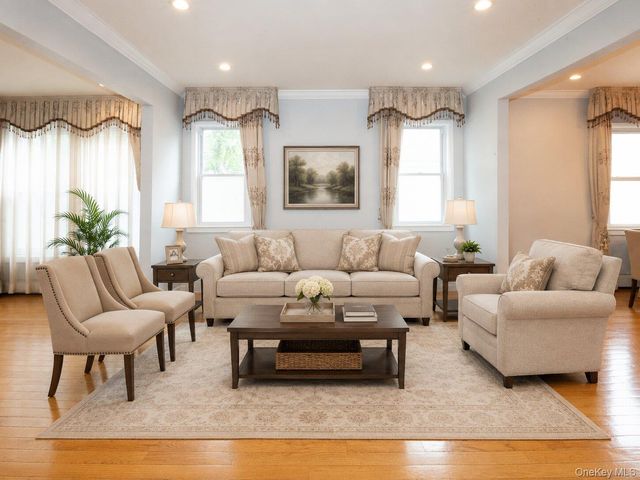 45-32 Westminster Road, Great Neck, NY 11020