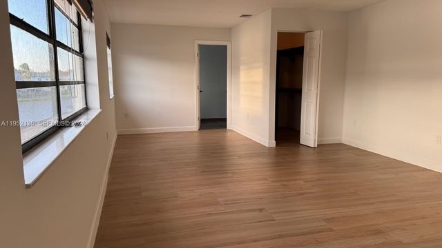 13228 SW 10th Ln, Miami, FL 33184