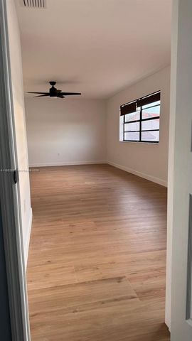 13228 SW 10th Ln, Miami, FL 33184