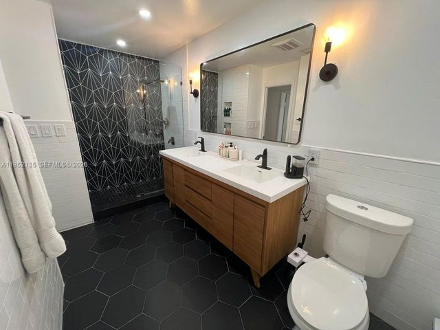 13228 SW 10th Ln, Miami, FL 33184