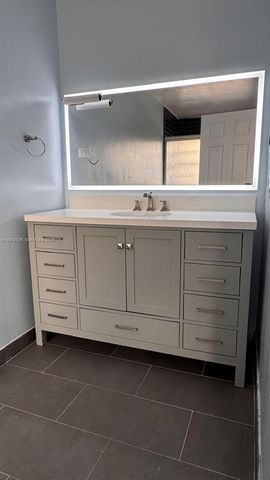 13228 SW 10th Ln, Miami, FL 33184