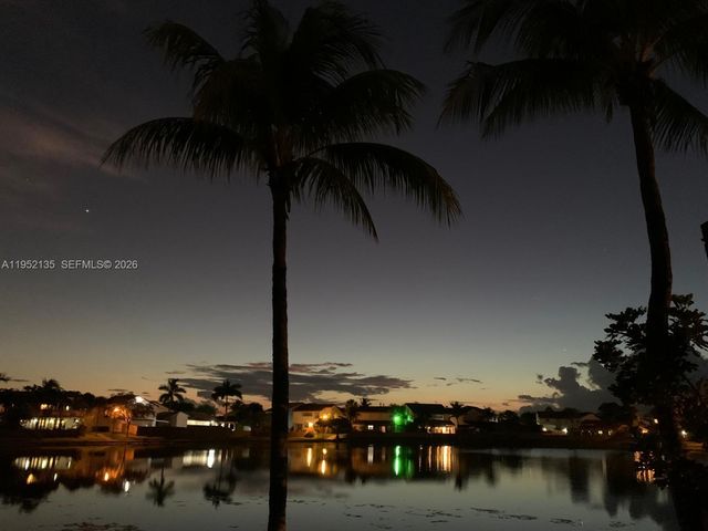 13228 SW 10th Ln, Miami, FL 33184