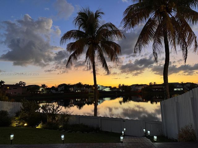 13228 SW 10th Ln, Miami, FL 33184