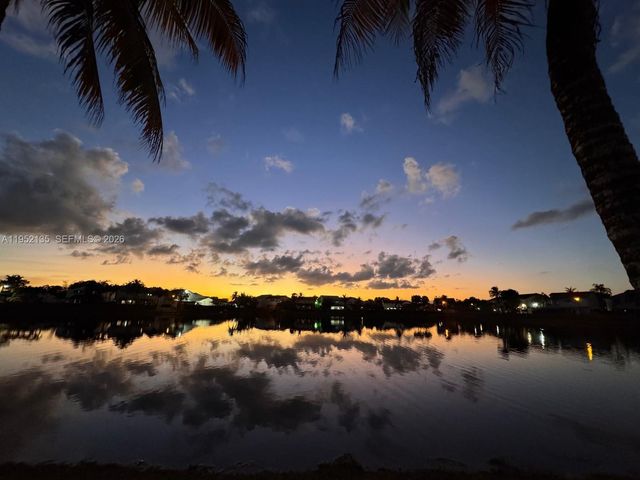 13228 SW 10th Ln, Miami, FL 33184