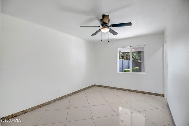3431 W COUNTRY GABLES Drive, Phoenix, AZ 85053