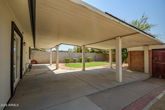 3431 W COUNTRY GABLES Drive, Phoenix, AZ 85053