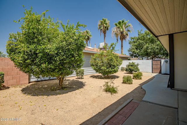 3431 W COUNTRY GABLES Drive, Phoenix, AZ 85053