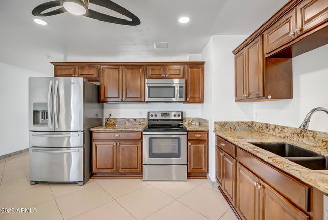 3431 W COUNTRY GABLES Drive, Phoenix, AZ 85053