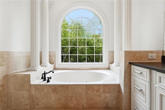 4222 Rickenbacker Way NE 15, Atlanta, GA 30342