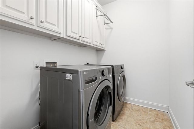 4222 Rickenbacker Way NE 15, Atlanta, GA 30342