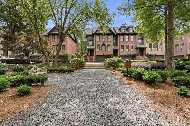 4222 Rickenbacker Way NE 15, Atlanta, GA 30342