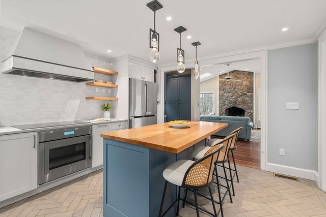 22 Garfield Rd., Belmont, MA 02478
