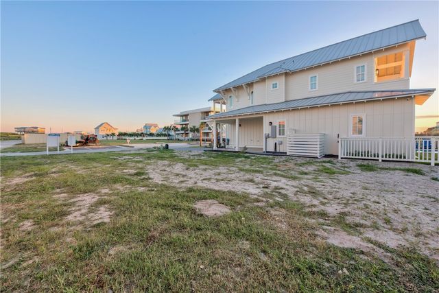 607 Center Square West, Port Aransas, TX 78373