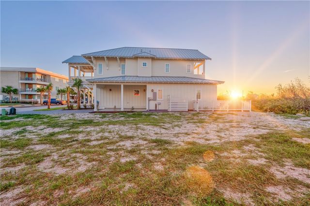 607 Center Square West, Port Aransas, TX 78373