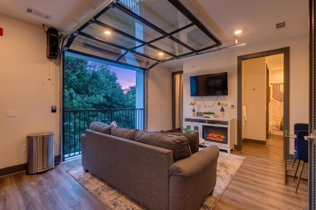 65 Lindsley Ave Apt 314, Nashville, TN 37210