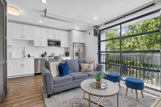 65 Lindsley Ave Apt 314, Nashville, TN 37210