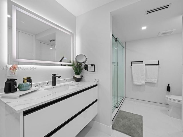 13953 Kendale Lakes Cir B205, Miami, FL 33183