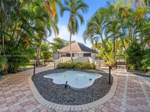 13953 Kendale Lakes Cir B205, Miami, FL 33183