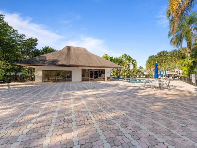 13953 Kendale Lakes Cir B205, Miami, FL 33183