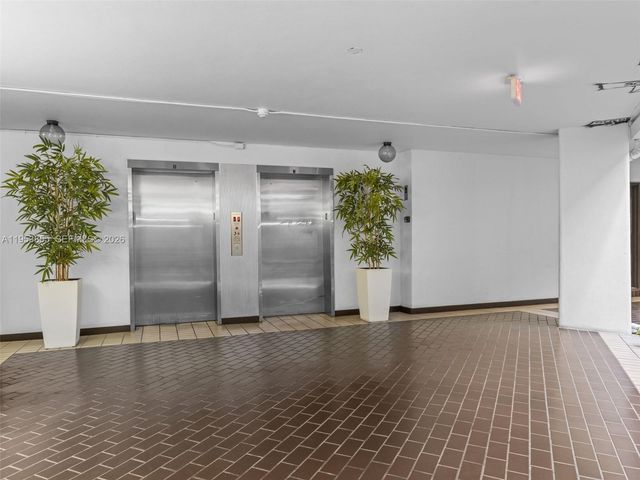 13953 Kendale Lakes Cir B205, Miami, FL 33183