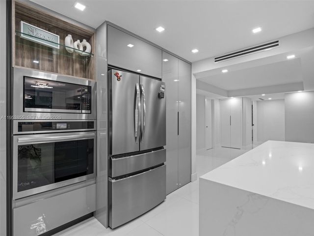 13953 Kendale Lakes Cir B205, Miami, FL 33183