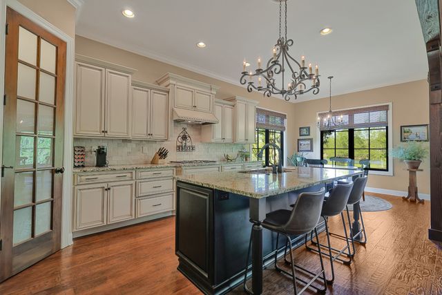 721 Springlake Dr, Franklin, TN 37064