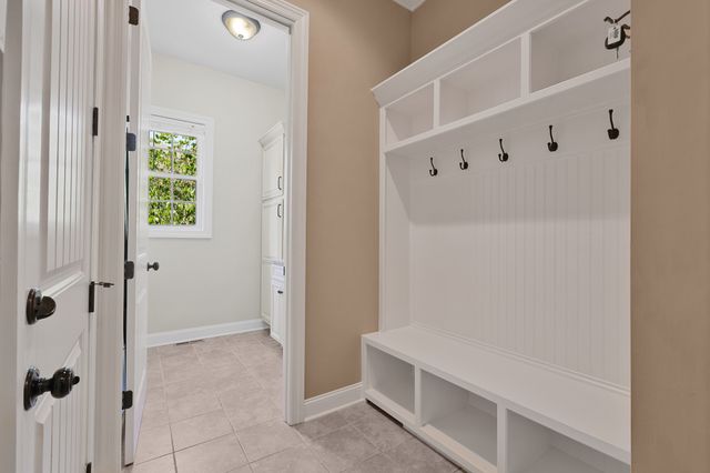 721 Springlake Dr, Franklin, TN 37064