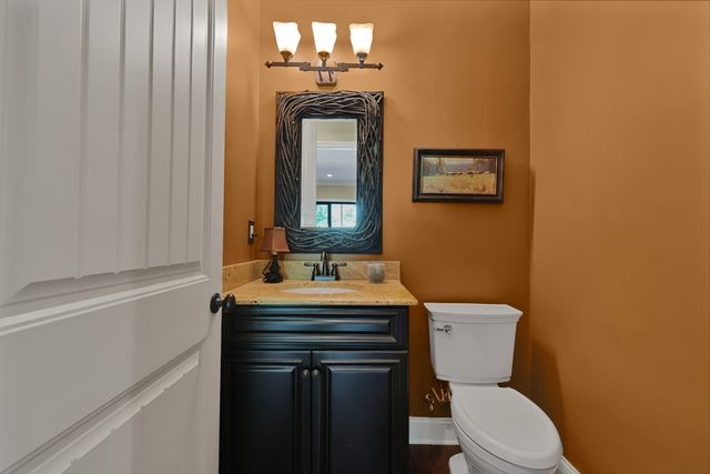 721 Springlake Dr, Franklin, TN 37064
