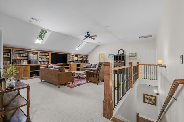 721 Springlake Dr, Franklin, TN 37064