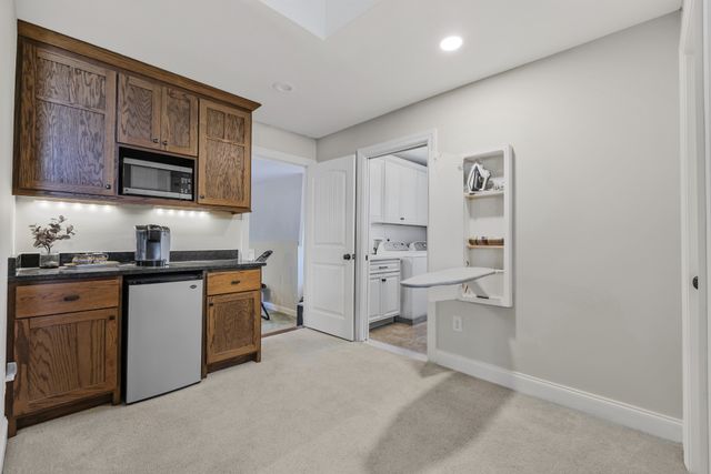 721 Springlake Dr, Franklin, TN 37064
