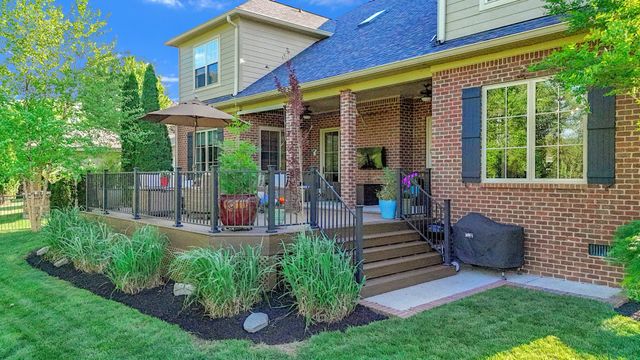 721 Springlake Dr, Franklin, TN 37064