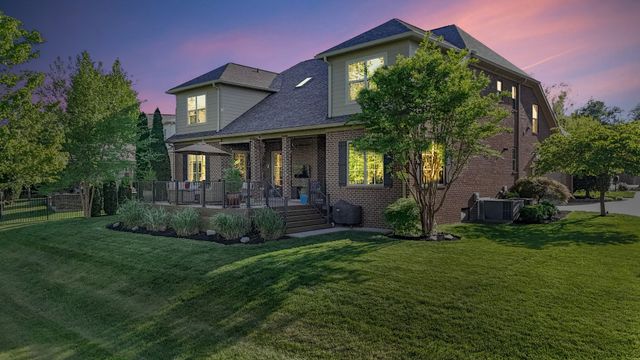 721 Springlake Dr, Franklin, TN 37064