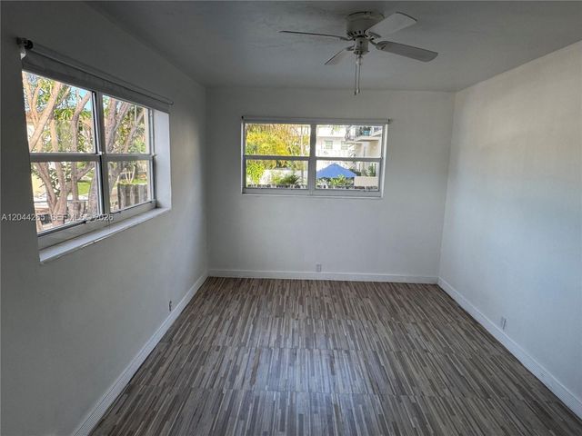 1765 Venice Ln 4E, North Miami, FL 33181
