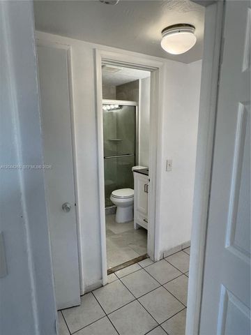 1765 Venice Ln 4E, North Miami, FL 33181