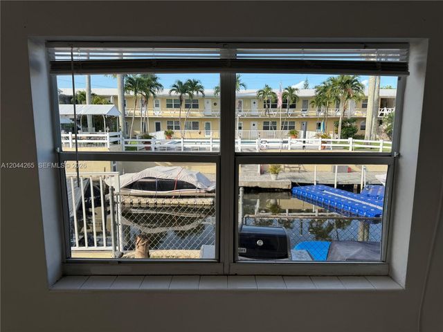 1765 Venice Ln 4E, North Miami, FL 33181