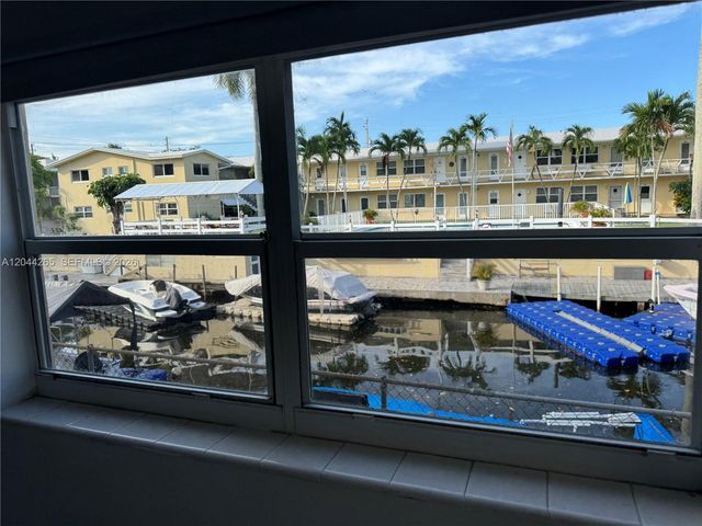 1765 Venice Ln 4E, North Miami, FL 33181